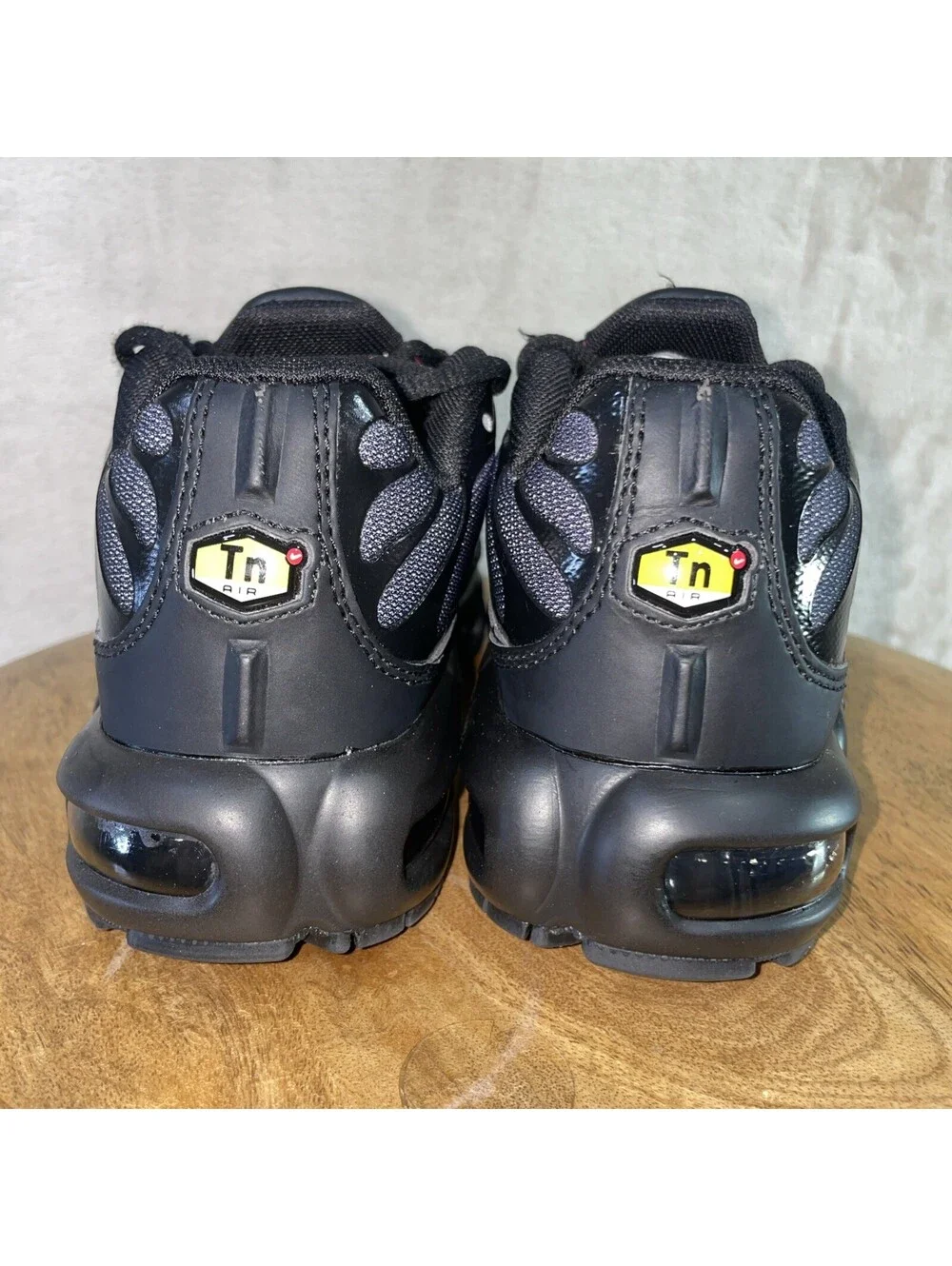 Nike Air Max Plus TN 'Pink Black Gradient’ Sneakers BRAND NEW - 5.5Y Or 7W SLD